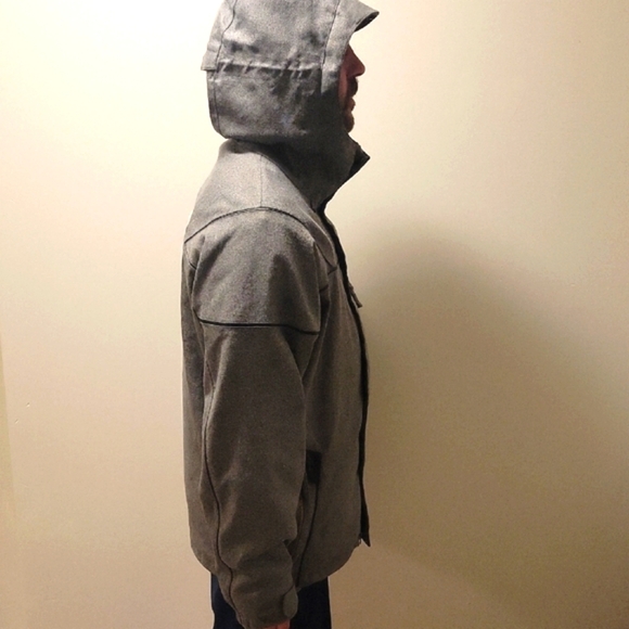 Volcom Men's Gray Performance Jacket - Picture 9 of 9